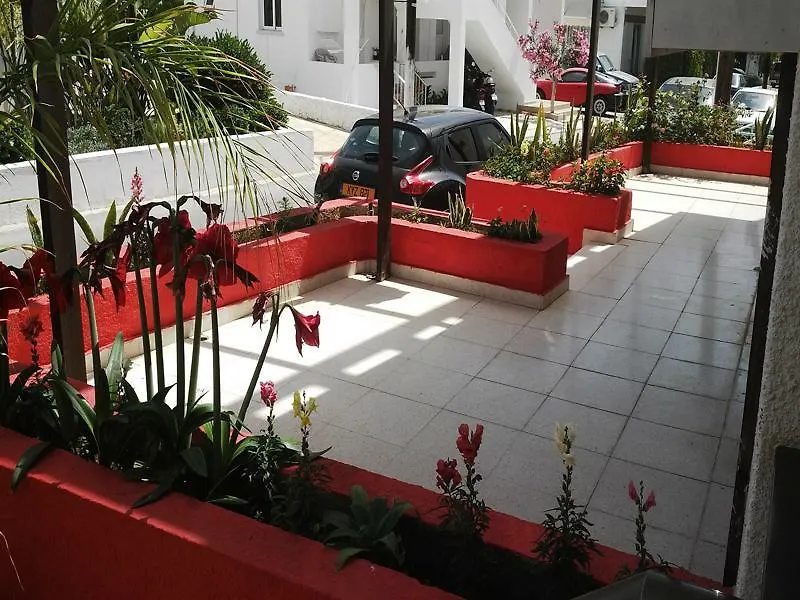 Milounapa Ajia Napa 2*,